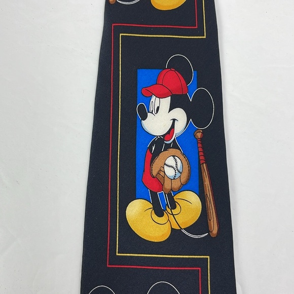 Vtg Mickey Unlimited Mickey Mouse Sports Tie / hockey baseball football - Picture 9 of 9